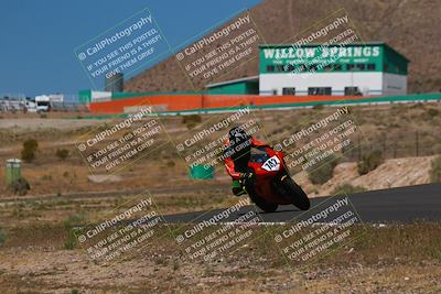 media/Apr-19-2025-AHRMA (Sat) [[3d98ca3309]]/Practice/Group 4/Turn 6/